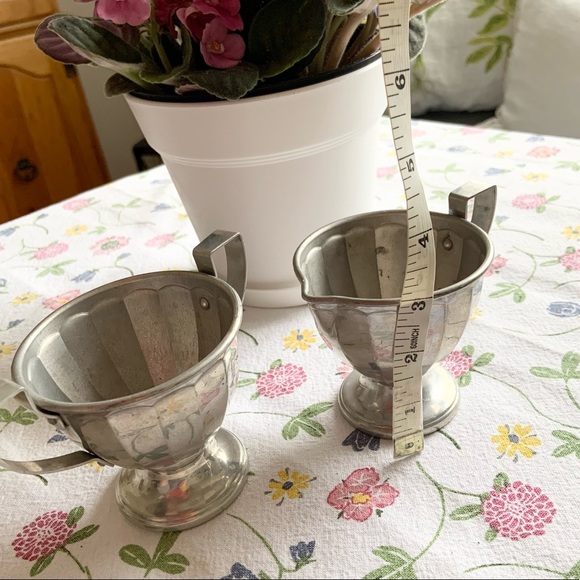 Vintage Aluminum Sugar and Creamer / Aluminum Set. - Picture 5 of 17